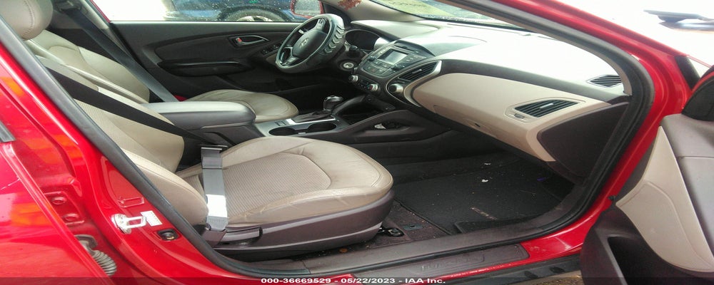 KM8JU3AG4FU060186 2015 HYUNDAI TUCSON photo no. 5