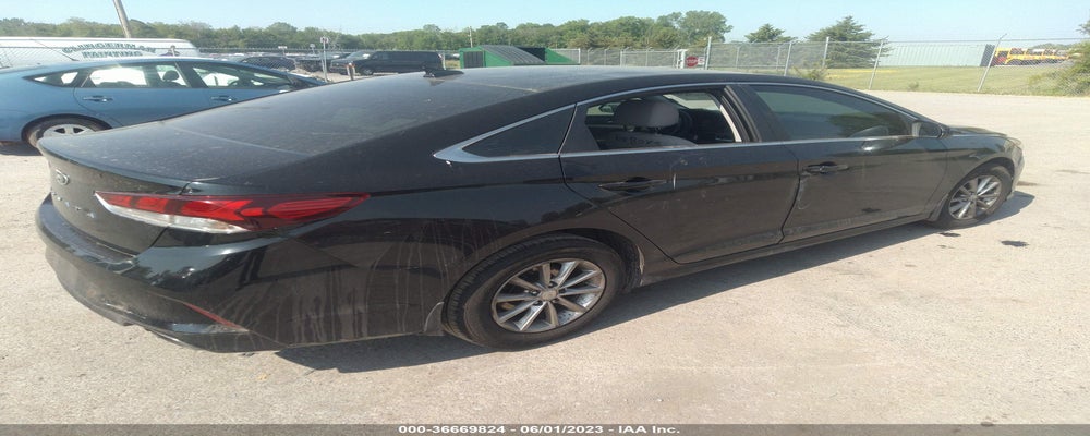 5NPE24AF6KH812001 2019 HYUNDAI SONATA photo no. 4