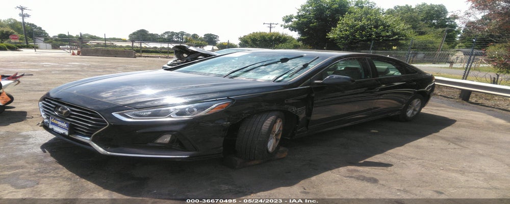 5NPE24AF9JH685355 2018 HYUNDAI SONATA photo no. 2