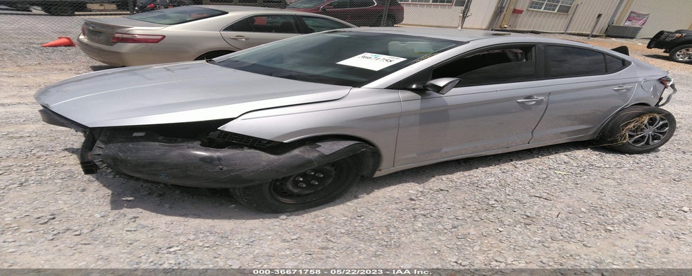 5NPD74LF6KH412496 2019 HYUNDAI ELANTRA photo no. 2