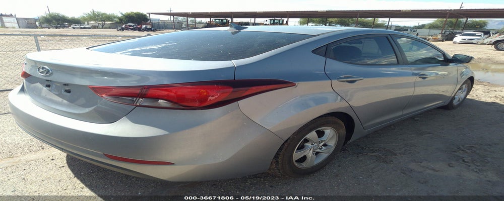 5NPDH4AE2FH644526 2015 HYUNDAI ELANTRA photo no. 4