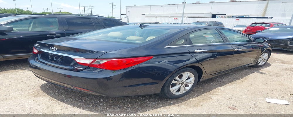 5NPEC4AC8DH772087 2013 HYUNDAI SONATA photo no. 4