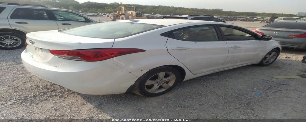 5NPDH4AE4DH169720 2013 HYUNDAI ELANTRA photo no. 4