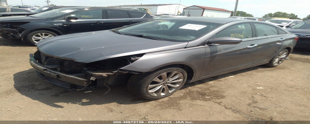 5NPEC4AB6BH315993 2011 HYUNDAI SONATA photo no. 2