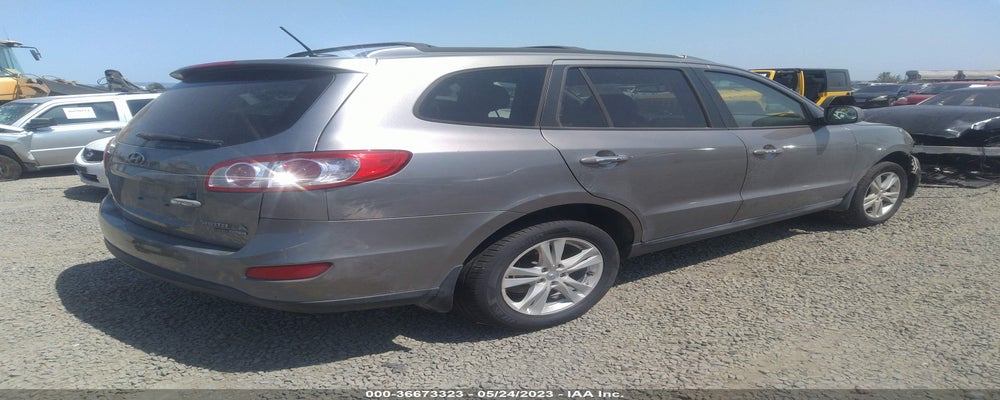 5XYZKDAG3BG044639 2011 HYUNDAI SANTA FE photo no. 4