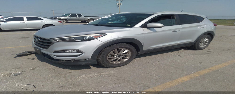 KM8J3CA44GU075491 2016 HYUNDAI TUCSON photo no. 2