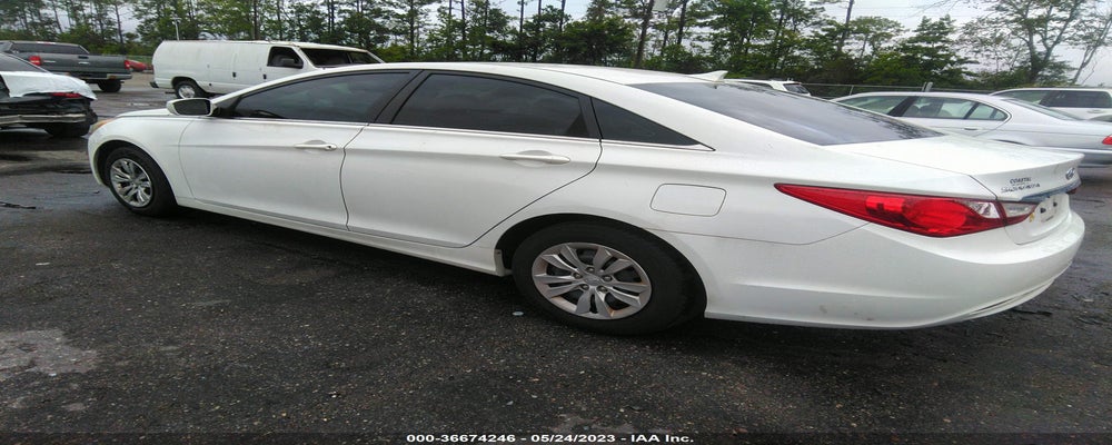 5NPEB4AC4BH164129 2011 HYUNDAI SONATA photo no. 3