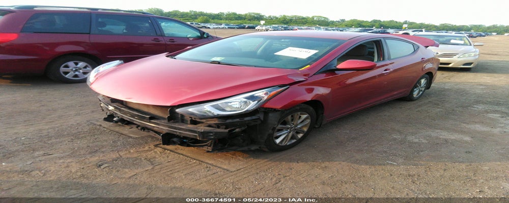 5NPDH4AE4FH616002 2015 HYUNDAI ELANTRA photo no. 2
