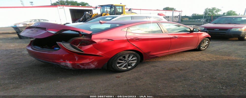 5NPDH4AE4FH616002 2015 HYUNDAI ELANTRA photo no. 4