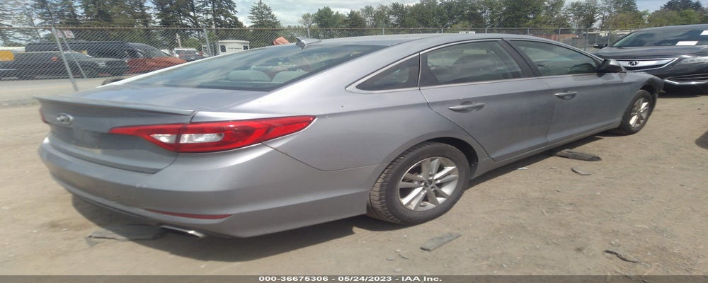 5NPE24AF4FH131132 2015 HYUNDAI SONATA photo no. 4