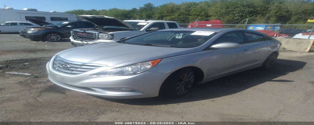 5NPEC4AC4BH240221 2011 HYUNDAI SONATA photo no. 2