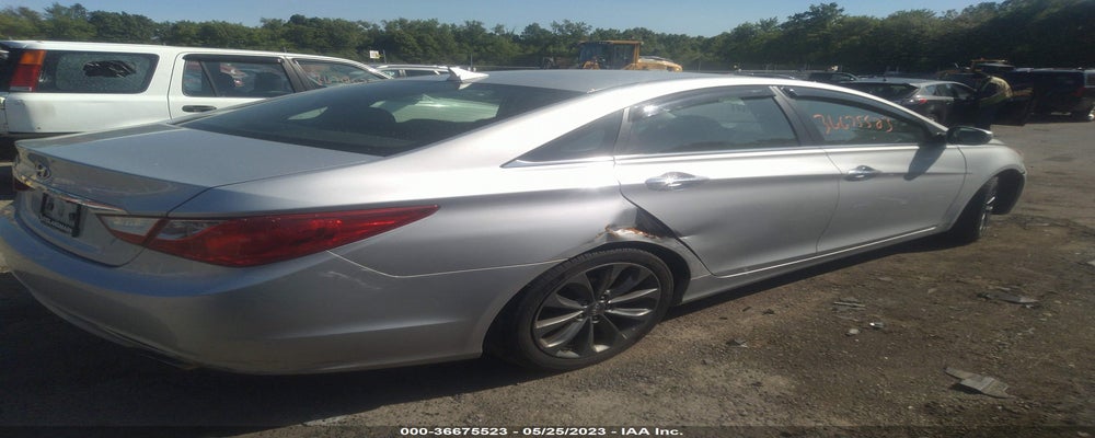 5NPEC4AC4BH240221 2011 HYUNDAI SONATA photo no. 4