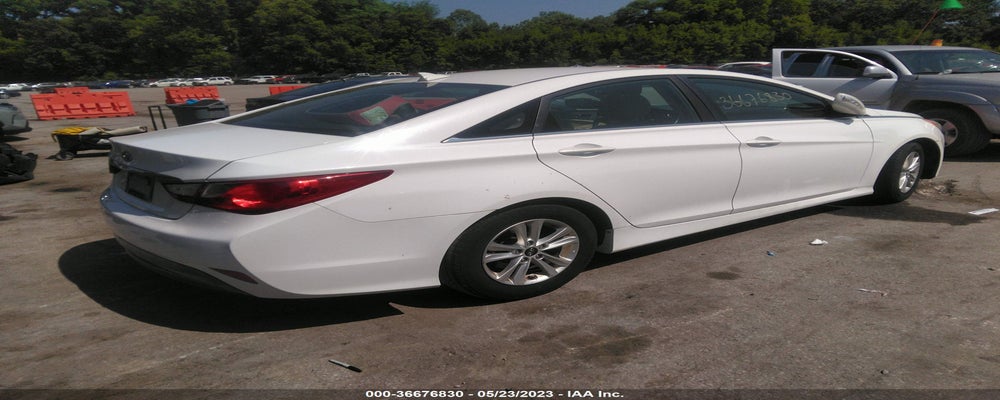 5NPEB4AC4EH826425 2014 HYUNDAI SONATA photo no. 4