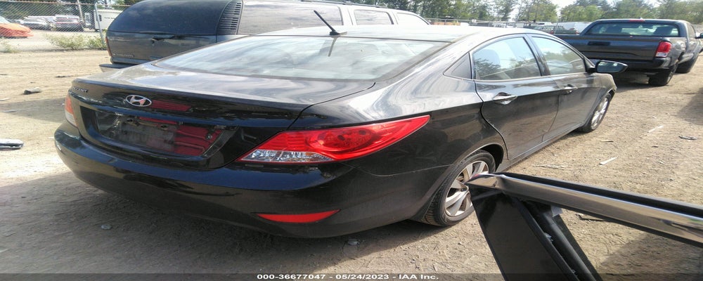 KMHCU4AEXDU316258 2013 HYUNDAI ACCENT photo no. 4