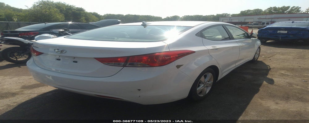 5NPDH4AE2DH292996 2013 HYUNDAI ELANTRA photo no. 4