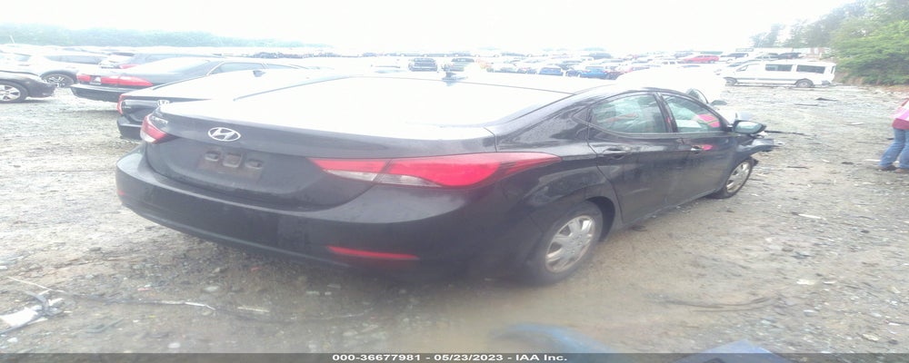 KMHDH4AE9GU645840 2016 HYUNDAI ELANTRA photo no. 4