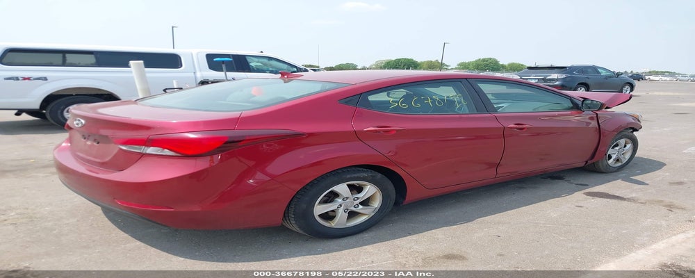 5NPDH4AE7EH539656 2014 HYUNDAI ELANTRA photo no. 4
