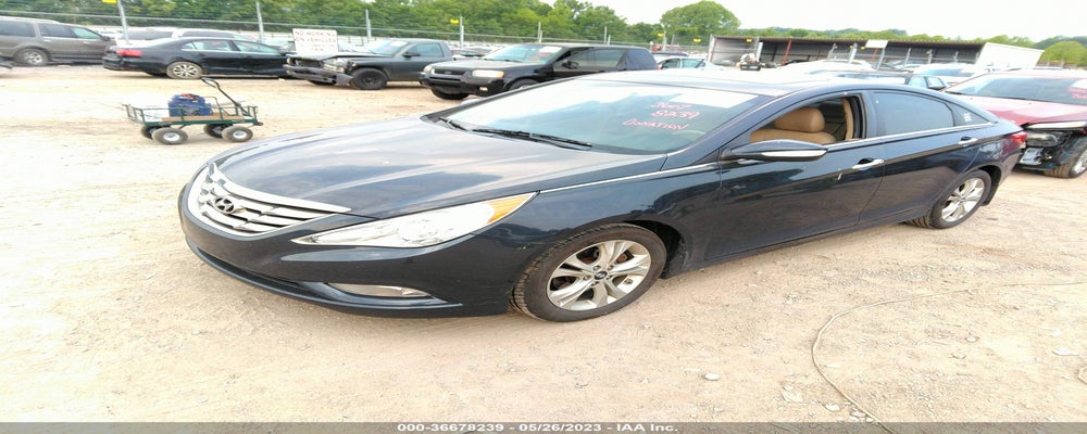 5NPEC4AC1BH124488 2011 HYUNDAI SONATA photo no. 2