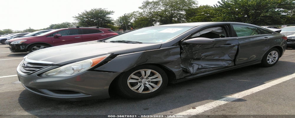 5NPEB4ACXBH216282 2011 HYUNDAI SONATA photo no. 2