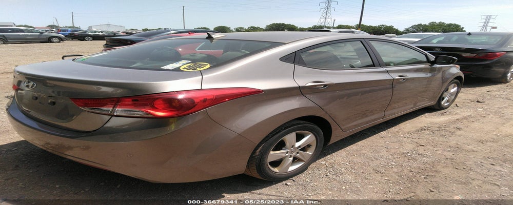 5NPDH4AE1CH099947 2012 HYUNDAI ELANTRA photo no. 4