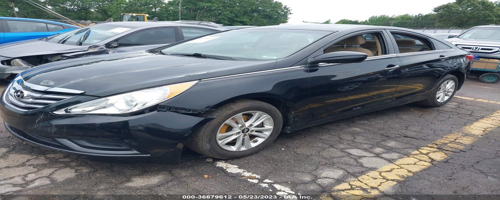 5NPEB4AC8DH550846 2013 HYUNDAI SONATA photo no. 2