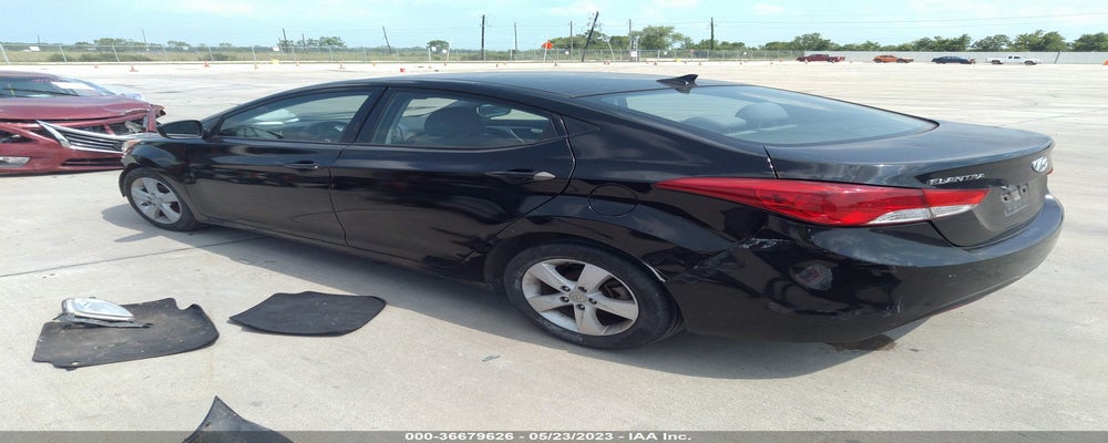 5NPDH4AE5DH206483 2013 HYUNDAI ELANTRA photo no. 3