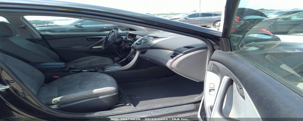 5NPDH4AE5DH206483 2013 HYUNDAI ELANTRA photo no. 5