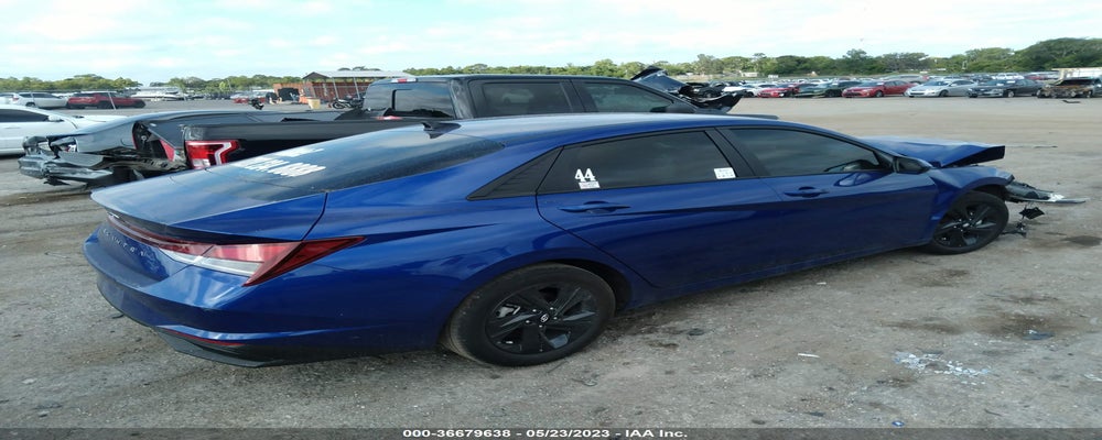KMHLM4AG1PU375544 2023 HYUNDAI ELANTRA photo no. 4
