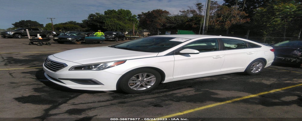 5NPE24AF1GH326395 2016 HYUNDAI SONATA photo no. 2