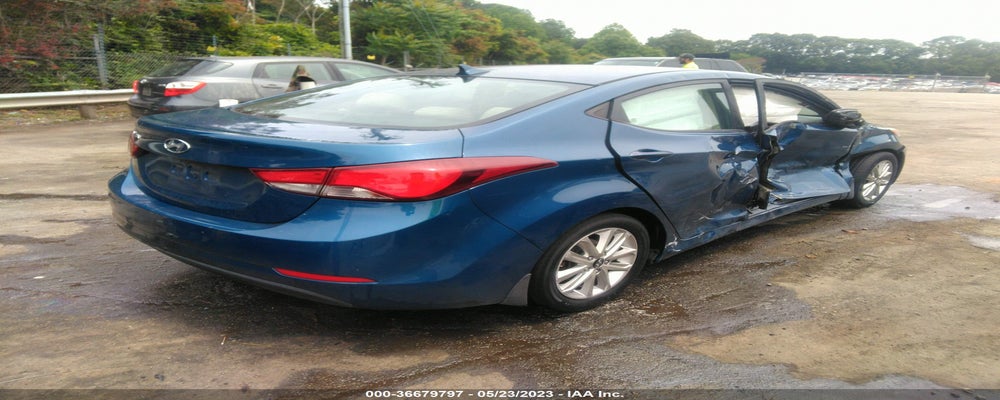 KMHDH4AE3FU382078 2015 HYUNDAI ELANTRA photo no. 4