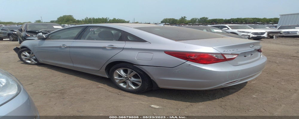 5NPEC4AC8BH132524 2011 HYUNDAI SONATA photo no. 3
