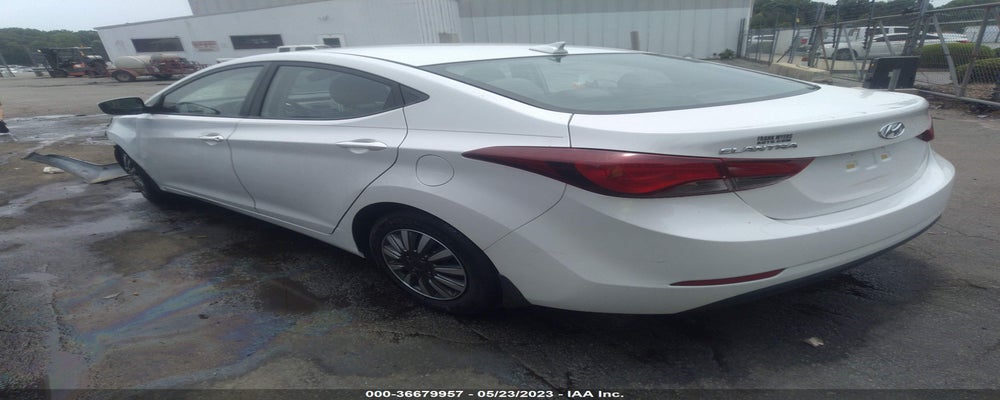 5NPDH4AE6GH732979 2016 HYUNDAI ELANTRA photo no. 3