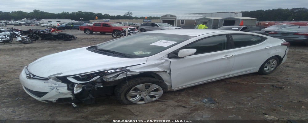 5NPDH4AE1GH748510 2016 HYUNDAI ELANTRA photo no. 2