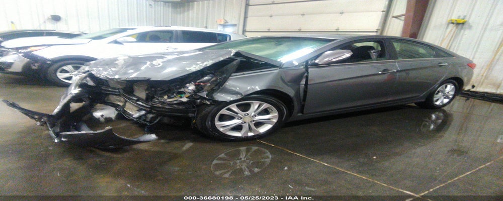 5NPEC4AC7BH134622 2011 HYUNDAI SONATA photo no. 2