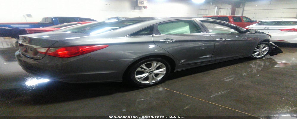 5NPEC4AC7BH134622 2011 HYUNDAI SONATA photo no. 4