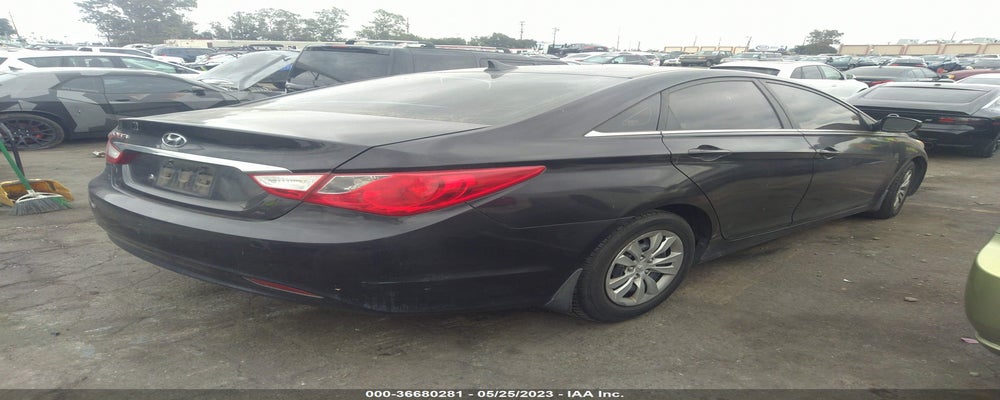 5NPEB4AC7BH112980 2011 HYUNDAI SONATA photo no. 4
