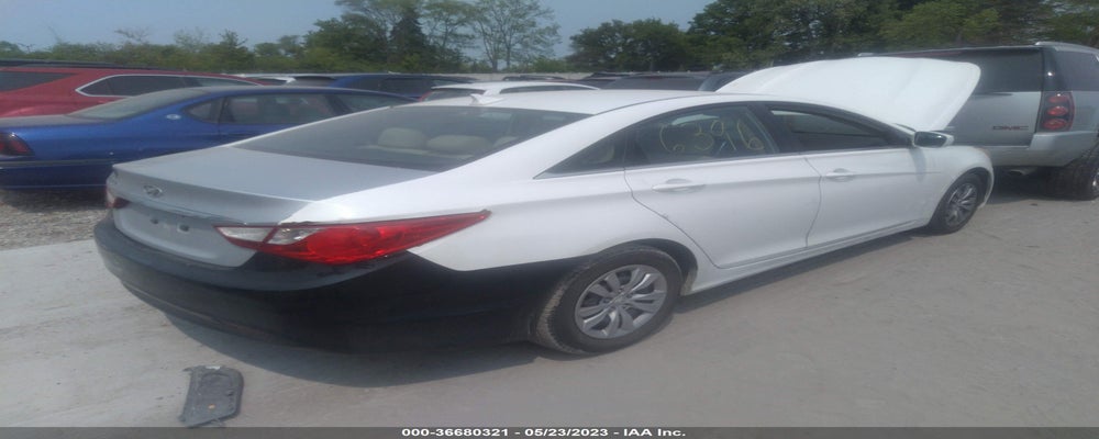 5NPEB4AC9BH086396 2011 HYUNDAI SONATA photo no. 4