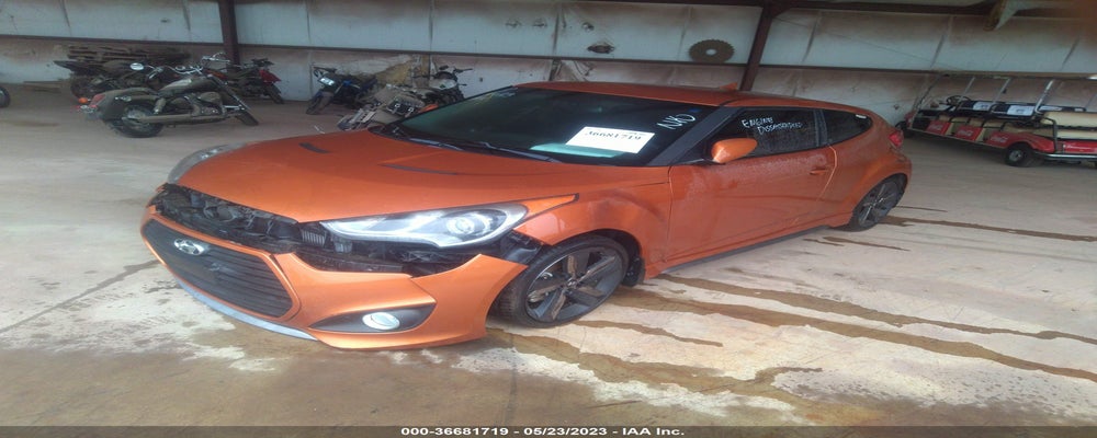 KMHTC6AE2DU156813 2013 HYUNDAI VELOSTER photo no. 2