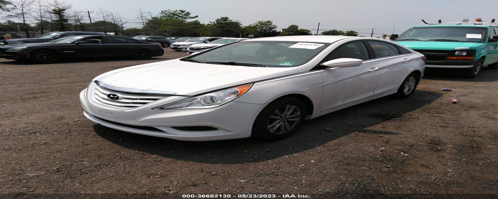 5NPEB4AC9DH696253 2013 HYUNDAI SONATA photo no. 2