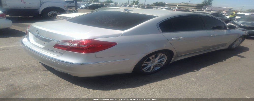 KMHGC4DF5CU179172 2012 HYUNDAI GENESIS photo no. 4