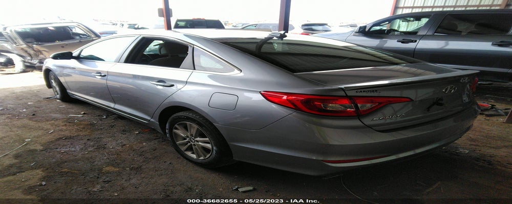 5NPE24AF9FH196476 2015 HYUNDAI SONATA photo no. 3