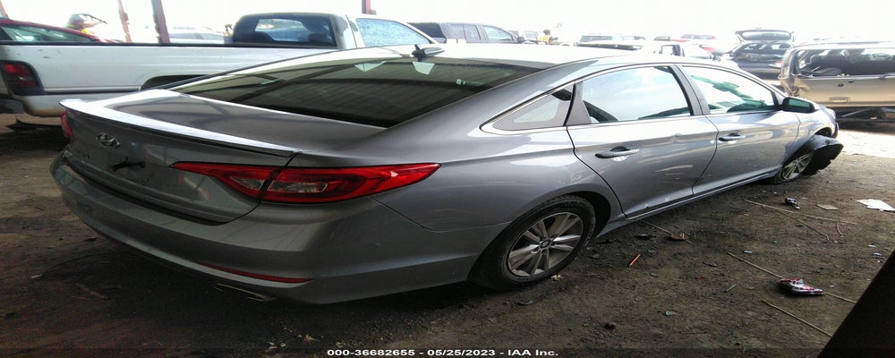 5NPE24AF9FH196476 2015 HYUNDAI SONATA photo no. 4