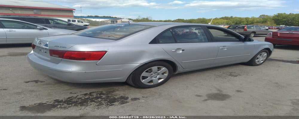 5NPET4AC4AH583352 2010 HYUNDAI SONATA photo no. 4