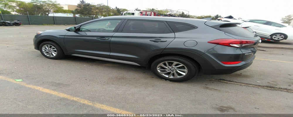 KM8J33A40JU790498 2018 HYUNDAI TUCSON photo no. 3