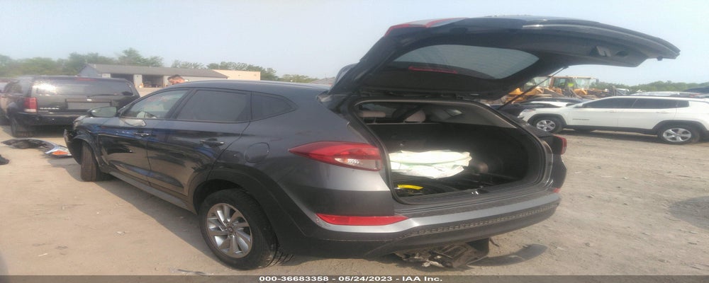 KM8J3CA41JU683928 2018 HYUNDAI TUCSON photo no. 3