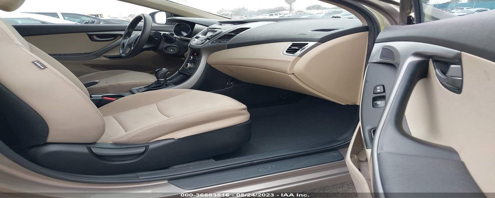 5NPDH4AE2GH773304 2016 HYUNDAI ELANTRA photo no. 5