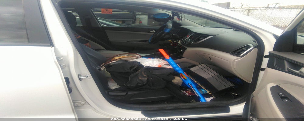 KM8J2CA45JU730882 2018 HYUNDAI TUCSON photo no. 5