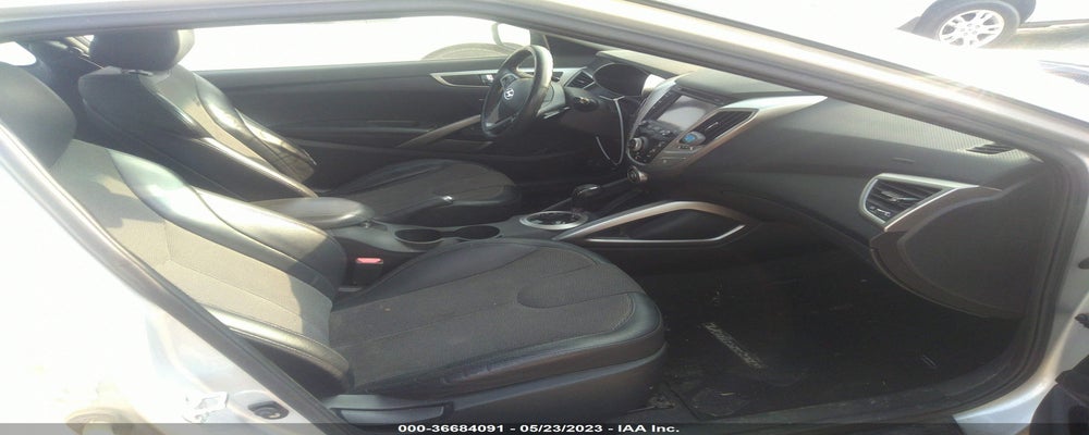 KMHTC6AD9CU030972 2012 HYUNDAI VELOSTER photo no. 5
