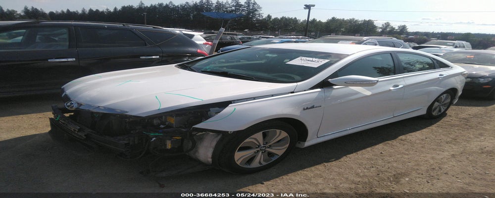 KMHEC4A44FA132120 2015 HYUNDAI SONATA HYBRID photo no. 2