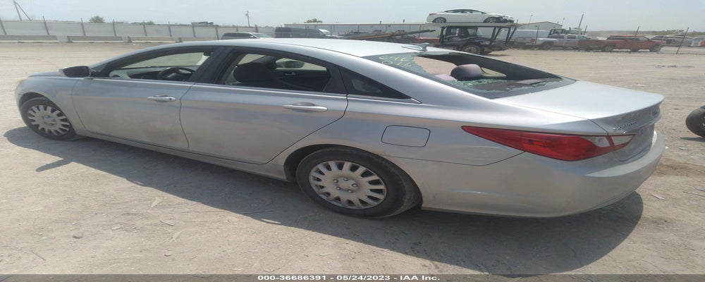 5NPEB4AC1BH058124 2011 HYUNDAI SONATA photo no. 3